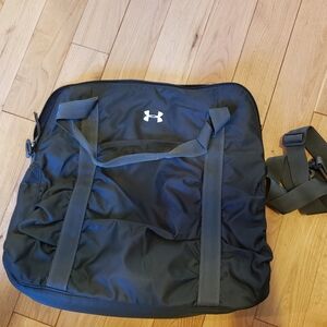 Under armour gym/tote bag in green
